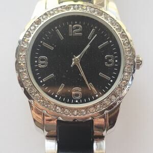 Vintage Watches Silver Tone Crystal Bezel Black Dial Bracelet Womens Watch